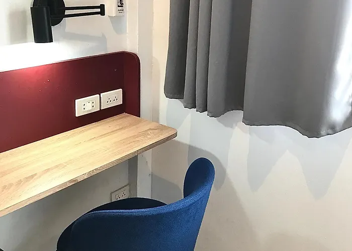 ベージュ ポッシュテルズ