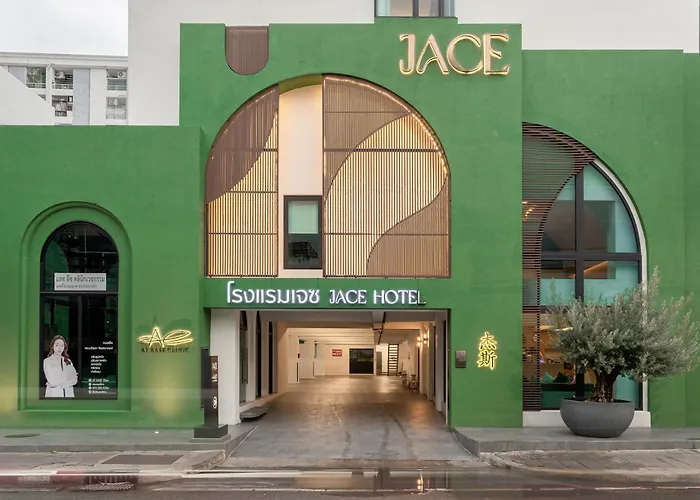 Jace Ratchada Hotel
