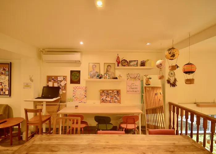 Good Day Hostel