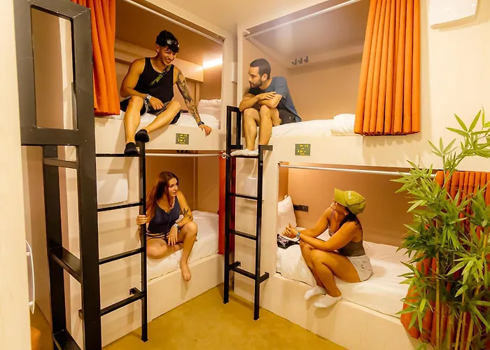 Social Pod Khao San Hostel