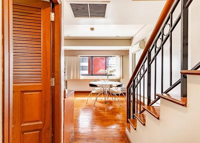 2Br Duplex In Central Chitlom