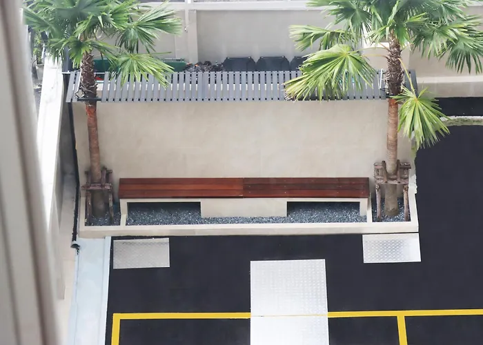 Utd8 Hotel And Residence