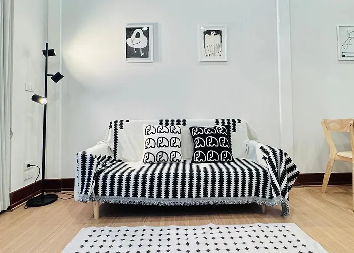 Chinatown 3Br Townhouse,Mrt Nearby&Family Friendly