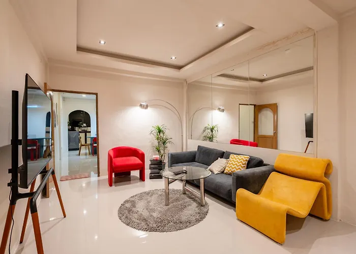 Modern 4Br 2-Bath House Rooftop City View Sathorn 12-Min Walk To Bts