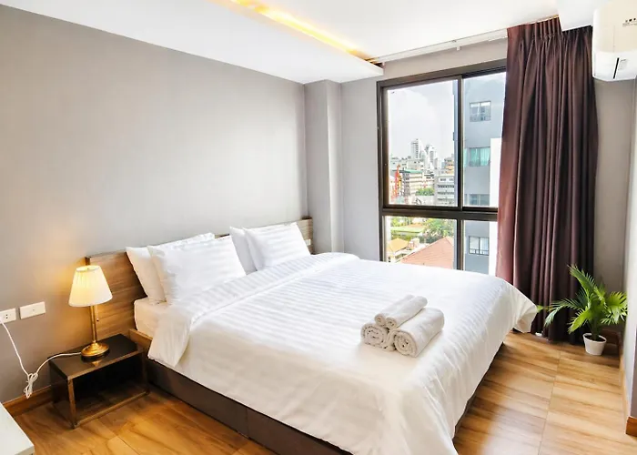 Modern 1Br Rooftop Pool 300M To Bts Nana Sukhumvit