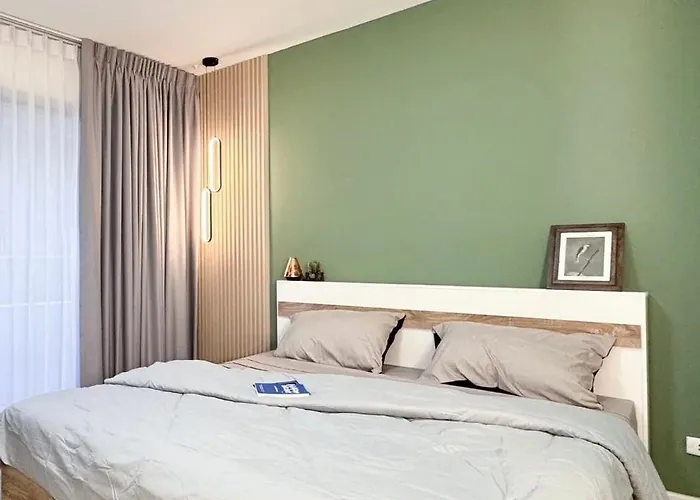 42 Sqm Furnished Quiet Residential Cat Friendly