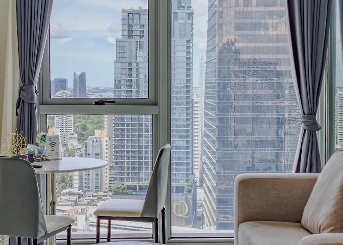 Luxury Highrise Condo Stunning City View Bts Nana