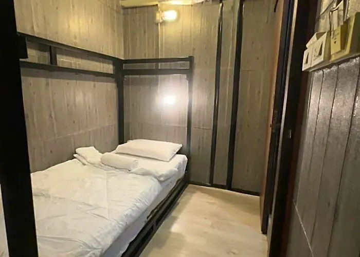 Bed Bangkok Hostel