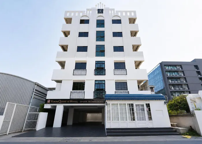 Rq Opsian Ratchada Service Apartments