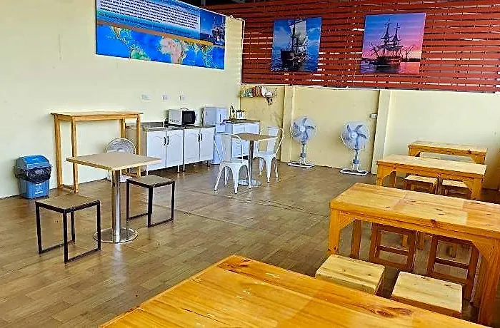 Latitude 13 Room & Breakfast