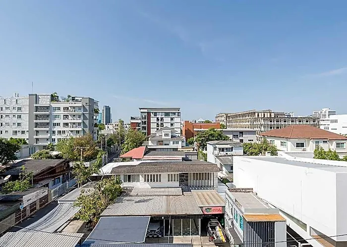 Phoenix Serviced Apartment
