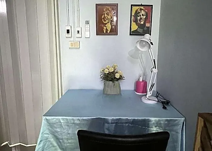 Firstfloordomea