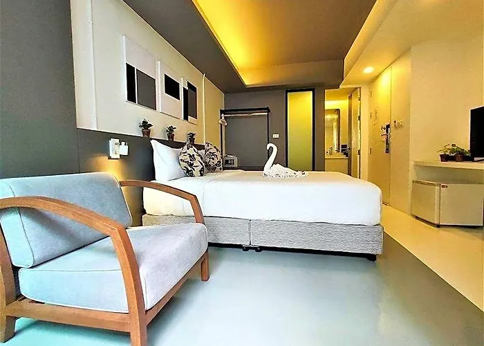Quite Grove Hotel