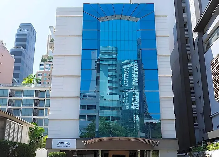 Journeyhub Sukhumvit Bangkok 26