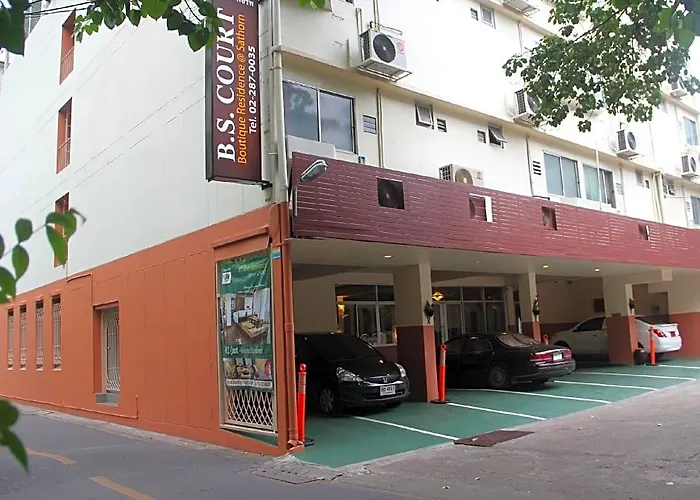 B.S. Court Hotel