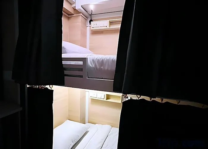 Reezq Hostel