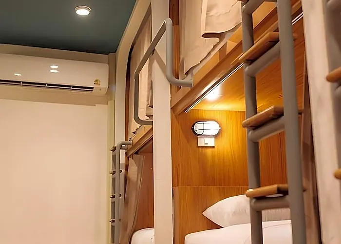 Khaosan Cozy Hostel