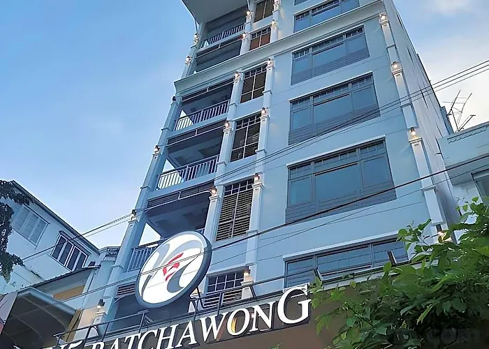 N5 Ratchawong Hostel