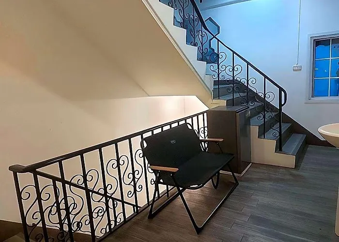 Comfy Crib Hostel Bangkok