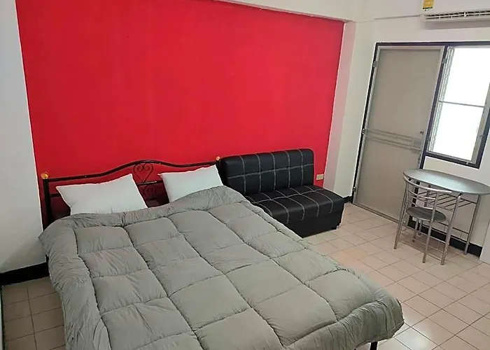Golden Lotus Ratchada Apartment Bangkok