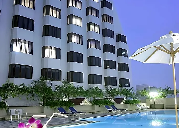 Omni Tower Sukhumvit Nana Direct