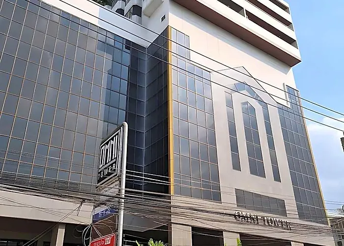 Omni Tower Sukhumvit Nana Direct