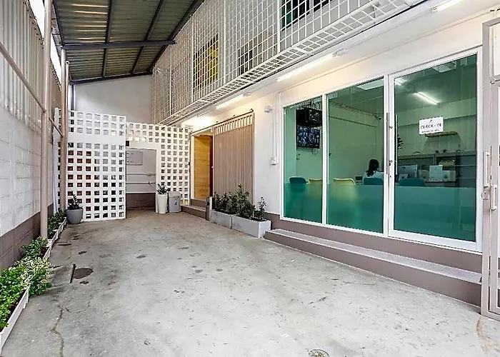 Takka Hotel - Bangna
