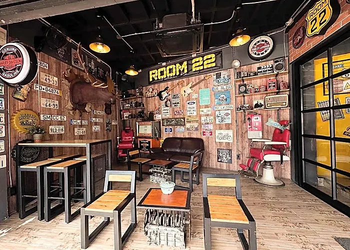 Room 22 Hostel - Near Chinatown