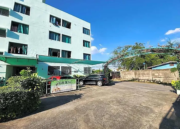 Green Apartment