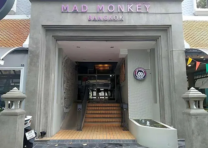 Mad Monkey Hostel Bangkok @ Rambuttri Village Khaosan Area