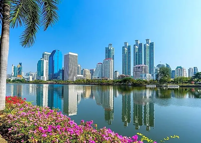 Serene Asoke Suites