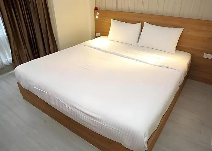 Rose Nana Hotel