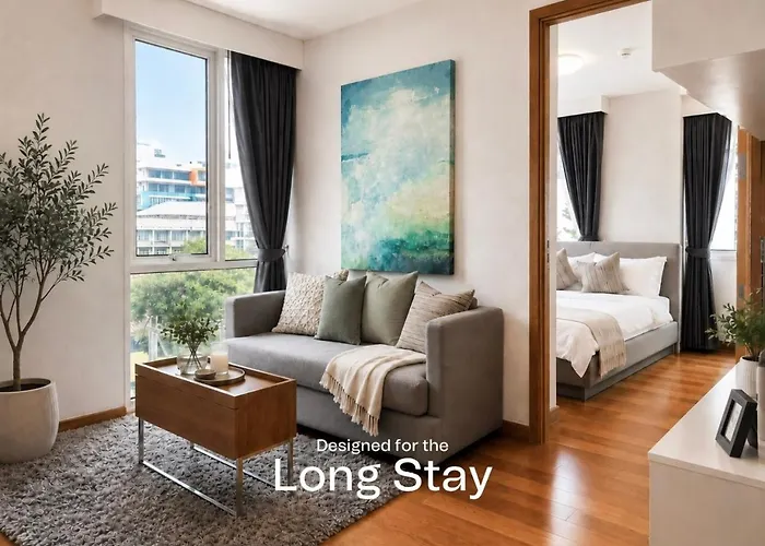 Expansive Premier 1Br - Ultra Fast Wifi - Phrom Phong