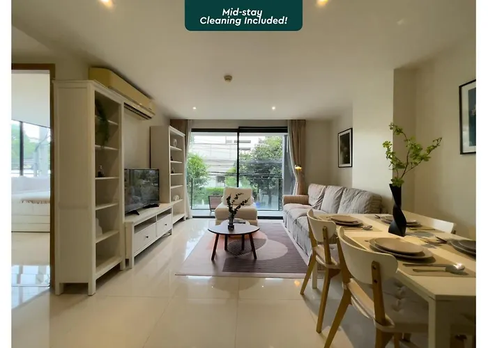 Vibe Sukhumvit 61 L Ultra Wifi L Walk To Bts Thonglor Or Ekkamai