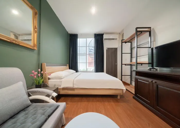 Baan La-Or Heritage Suite