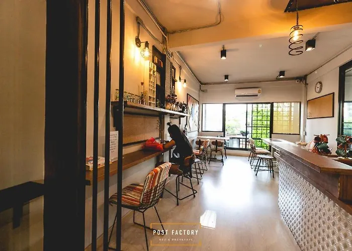 Post Factory Bed & Breakfast Hostel