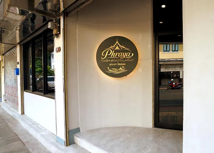Phraya Hostel