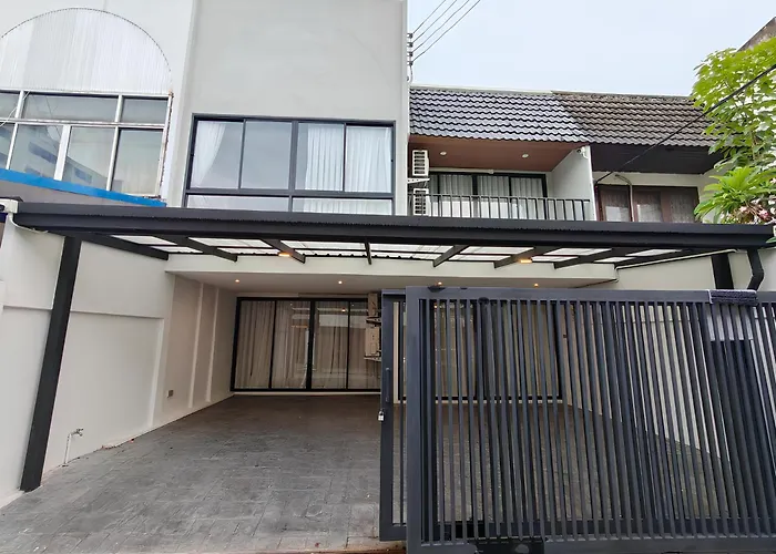 Ekkamai 5Br Town House Private Onsen Bangkok Vvbkk35