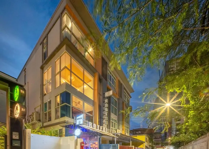 Shin Hostel Ratchada Rotfai