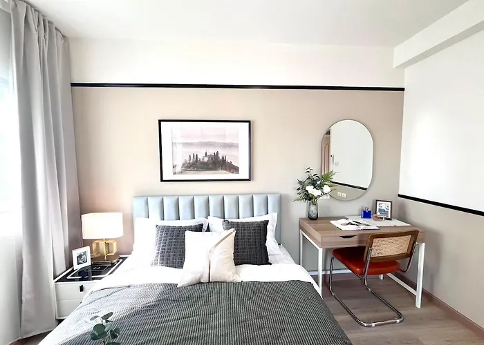 Modern Condo W Pool & Gym - Bangkok - City Home Srinagarindra