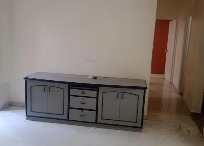 Yog'S Condo