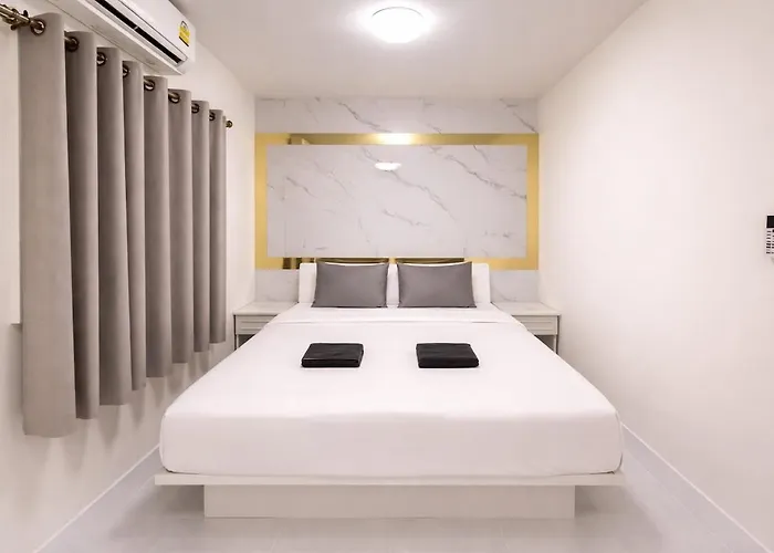 Pruksa House 3-Bedroom Near Bangkok Airport With Free Wifi