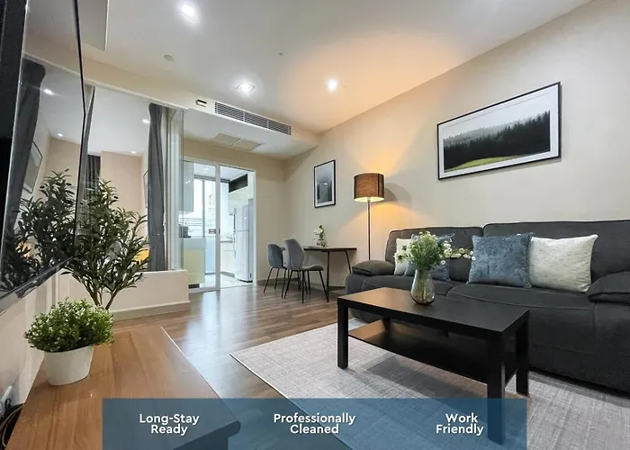 Near Bts L Central Sukhumvit L Pool And Garden