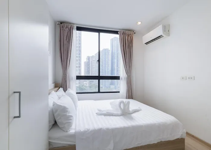 Luxury Onnut Apartment Netflix Gym Pool 2 Minutes Away From Bts