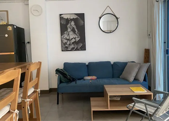 Modern 2-Bedroom Condo Near Foodie Market 11 Min, Mega Bangna, Bangna Trad Road 12 Min, Suvarnabhumi Airport 15 Min