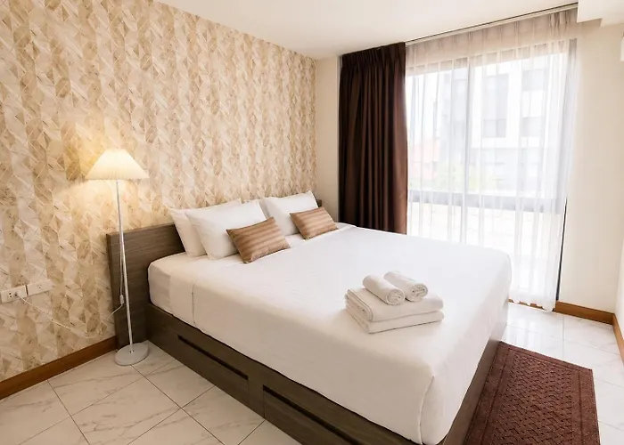 Cosy 1 Bedroom With Rooftop Pool 300 M To Bts Nana Sukhumvit