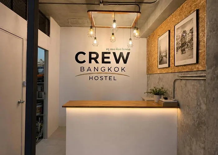 Charming Bb Stay In Bangkok Noi With Modern Comforts