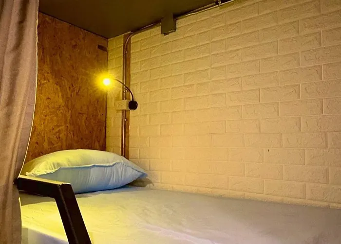 Cozy Bb Stay In Bangkok Noi With Garden Views