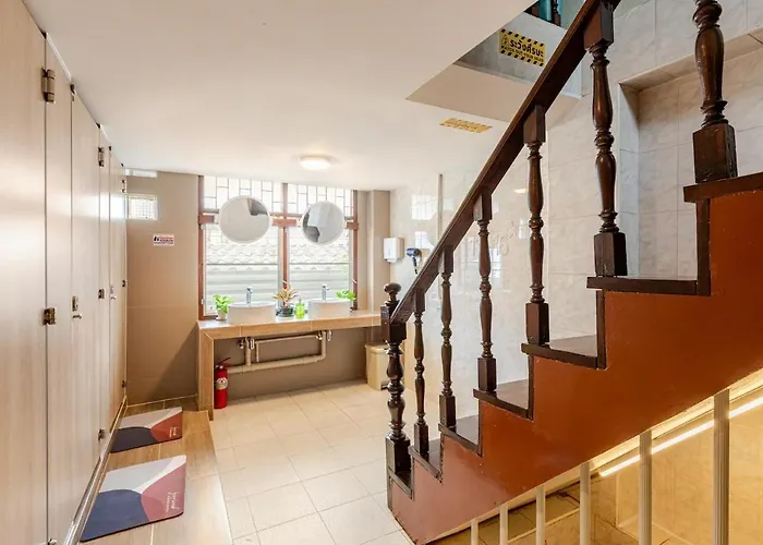 Lily House Hostel