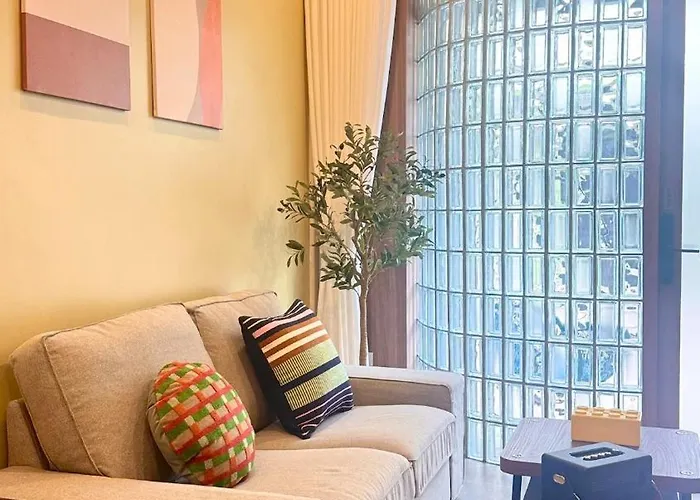 Nueng Rana 151 Scandinavian Hideaway Yaowarat Bkk